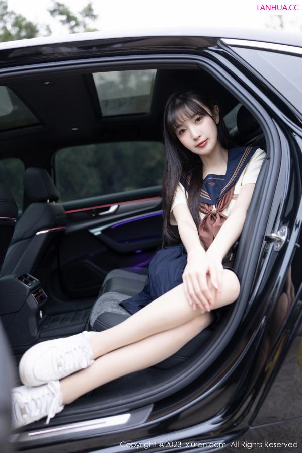 林星阑  [XiuRen]高清写真图 2023.01.12 No.6126 林星阑 制服美腿第12张图片